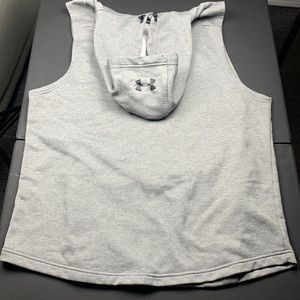 Men’s large under armour cut off sweater